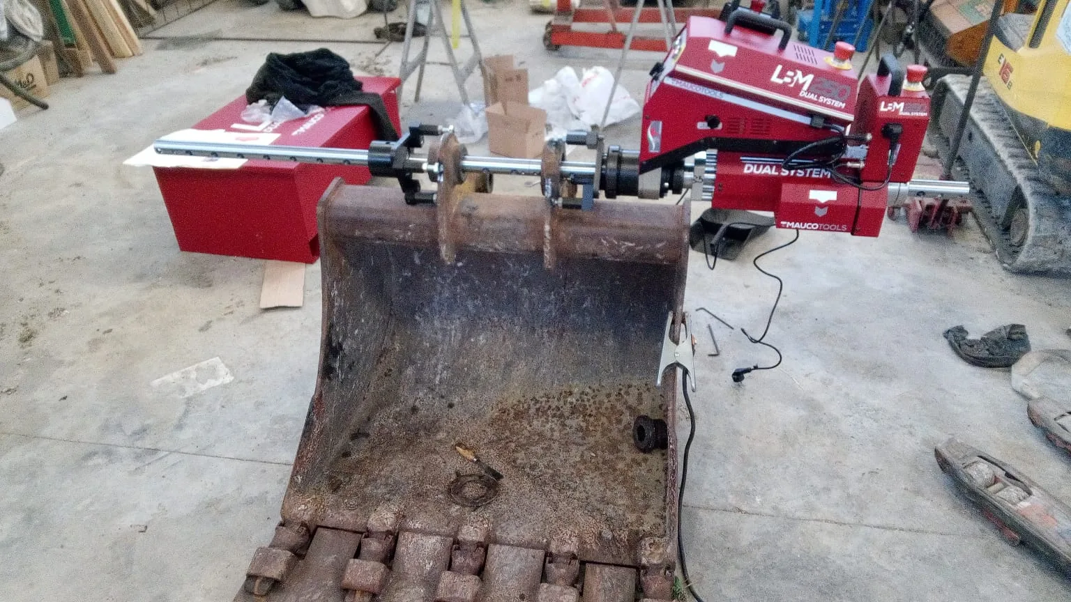 Portable Line Boring Machine LBM250 DUAL SYSTEM - Machining